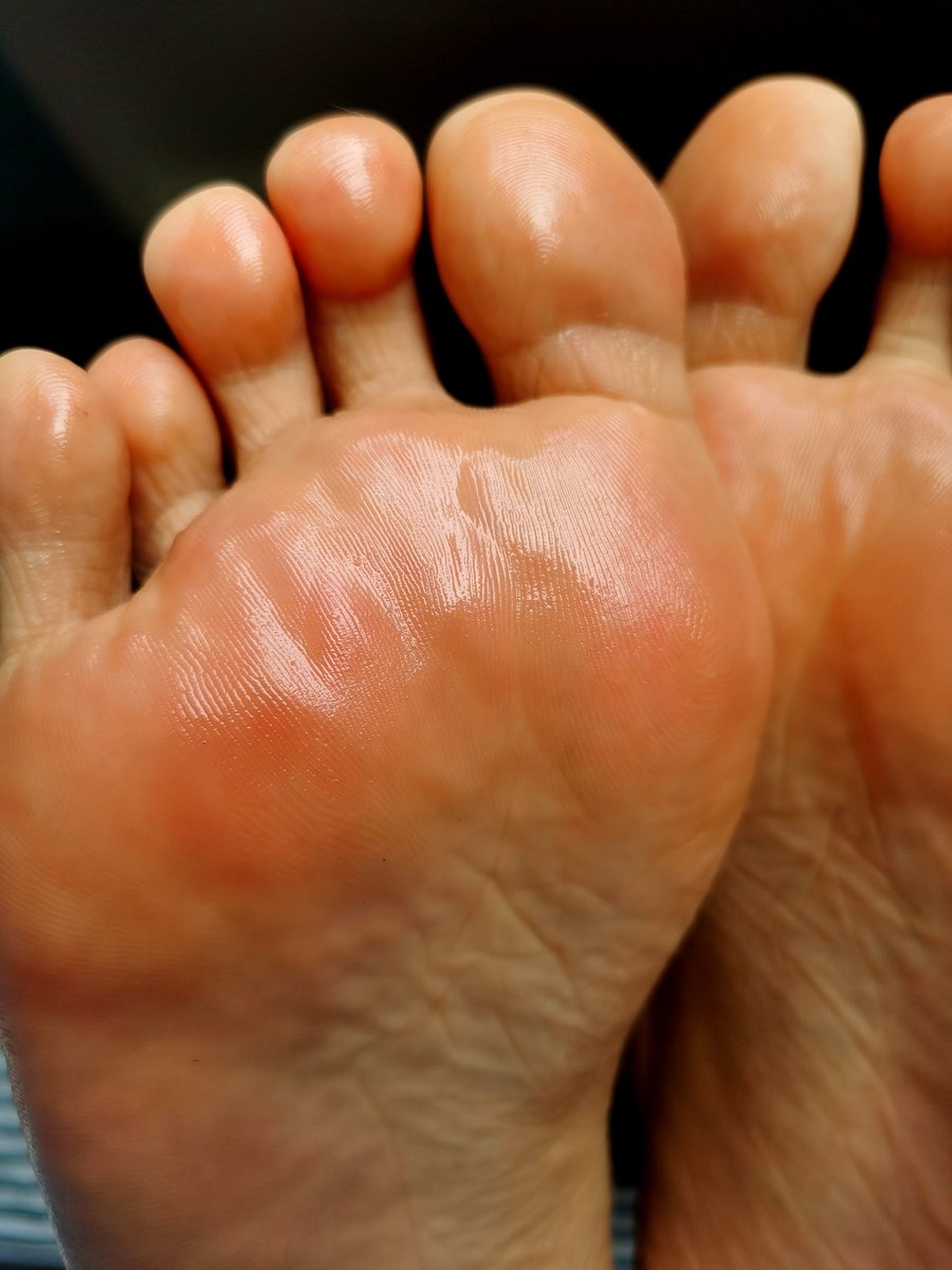 ee61425811's tweet photo. oiled
#挠脚心 https://t.co/5UYVhzEnAz