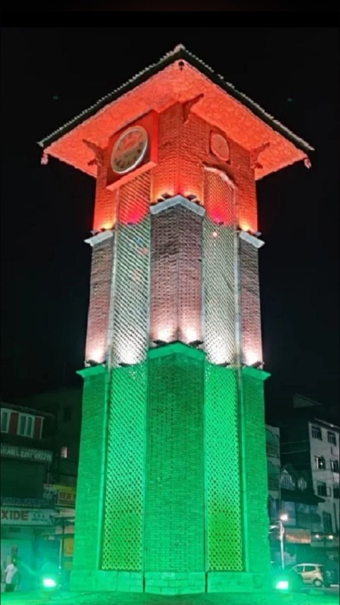 JassiSodhi24's tweet photo. Lal Chowk in Srinagar lighted up in the haloed tri-colours. Unimaginable and unthinkable till a few years back. Jai Hind 🇮🇳 #JammuKashmir #article370gone #azadikaamritmahotsav2022 #IndiaAt75 #ProudToBeIndian
@PMOIndia @PIBHomeAffairs @DefenceMinIndia @OfficeOfLGJandK @adgpi https://t.co/EOmIXPcd0z