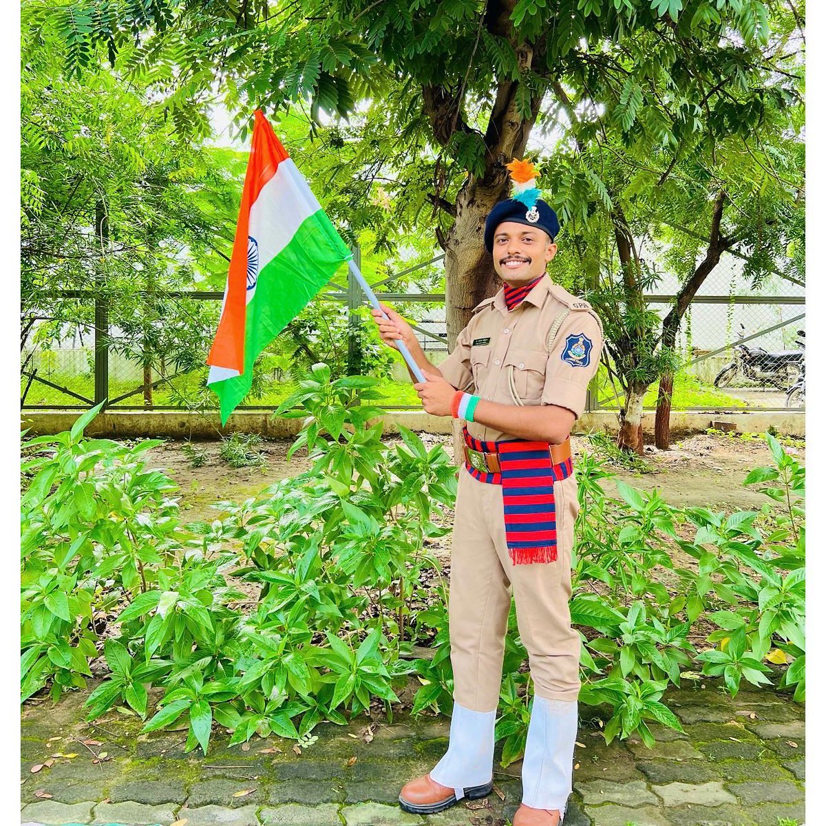 ऐ वतन, वतन मेरे, आबाद रहे तू
मैं जहा रहू जहाँ में याद रहे तू
ऐ वतन ऐ वतन
मेरे वतन मेरे वतन🇮🇳♥️ 
#AzadiKaAmritMahotsav 
#HarGharTiranga