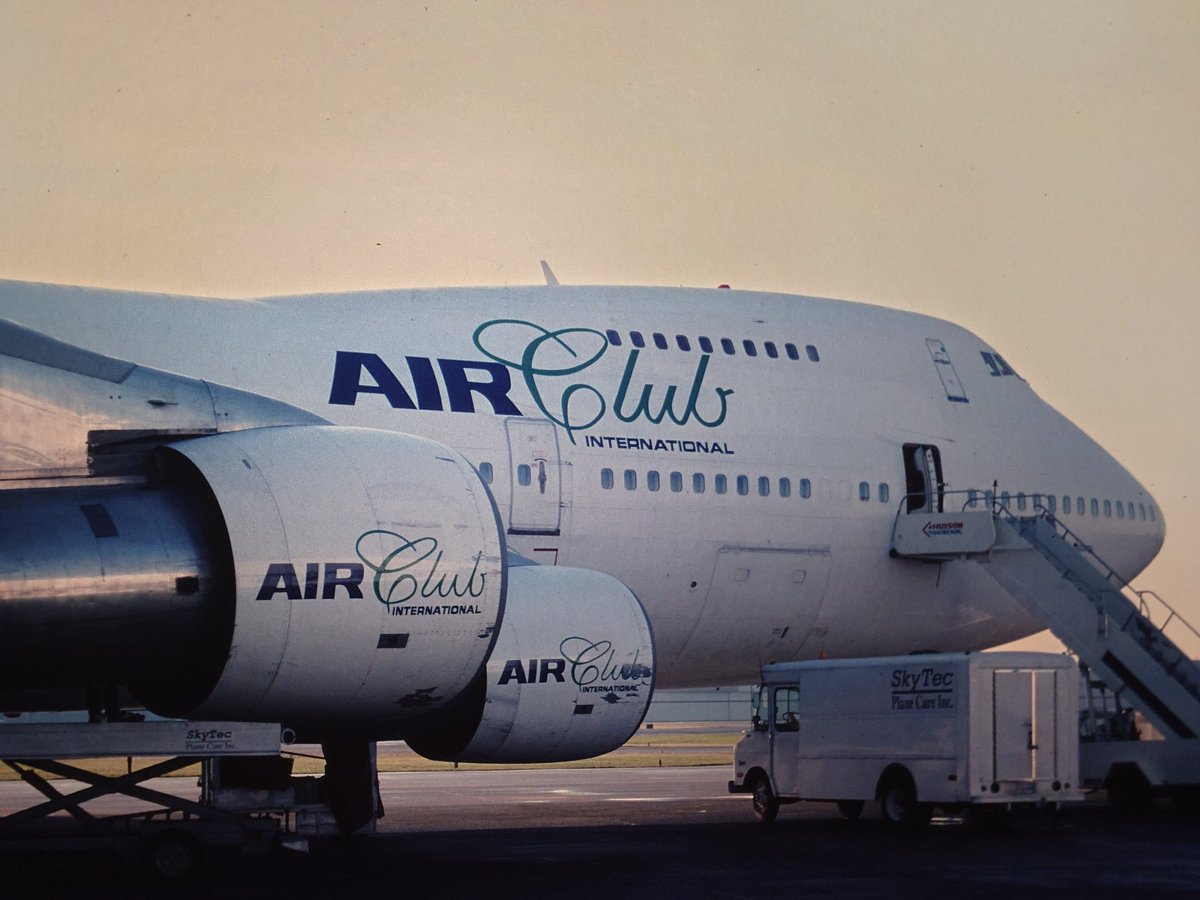 KBFI's tweet photo. Air Club International B747-212B/C-GCIH
PANAMの時のN727PAと、Transjet Airwaysの時のSE-RBNも撮ってたかも。 #CYVR https://t.co/57yBeoR6PD