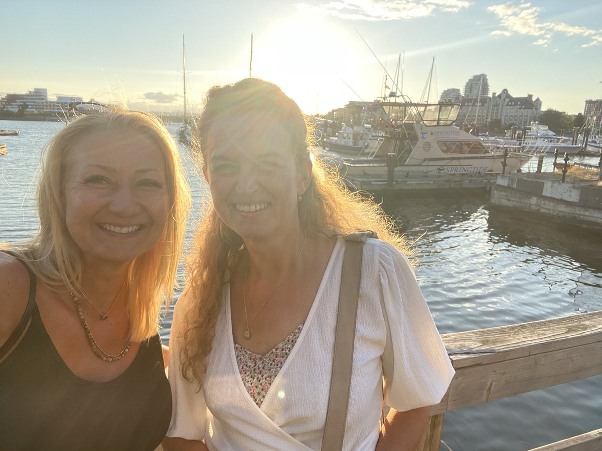 Tara Randall tweet media