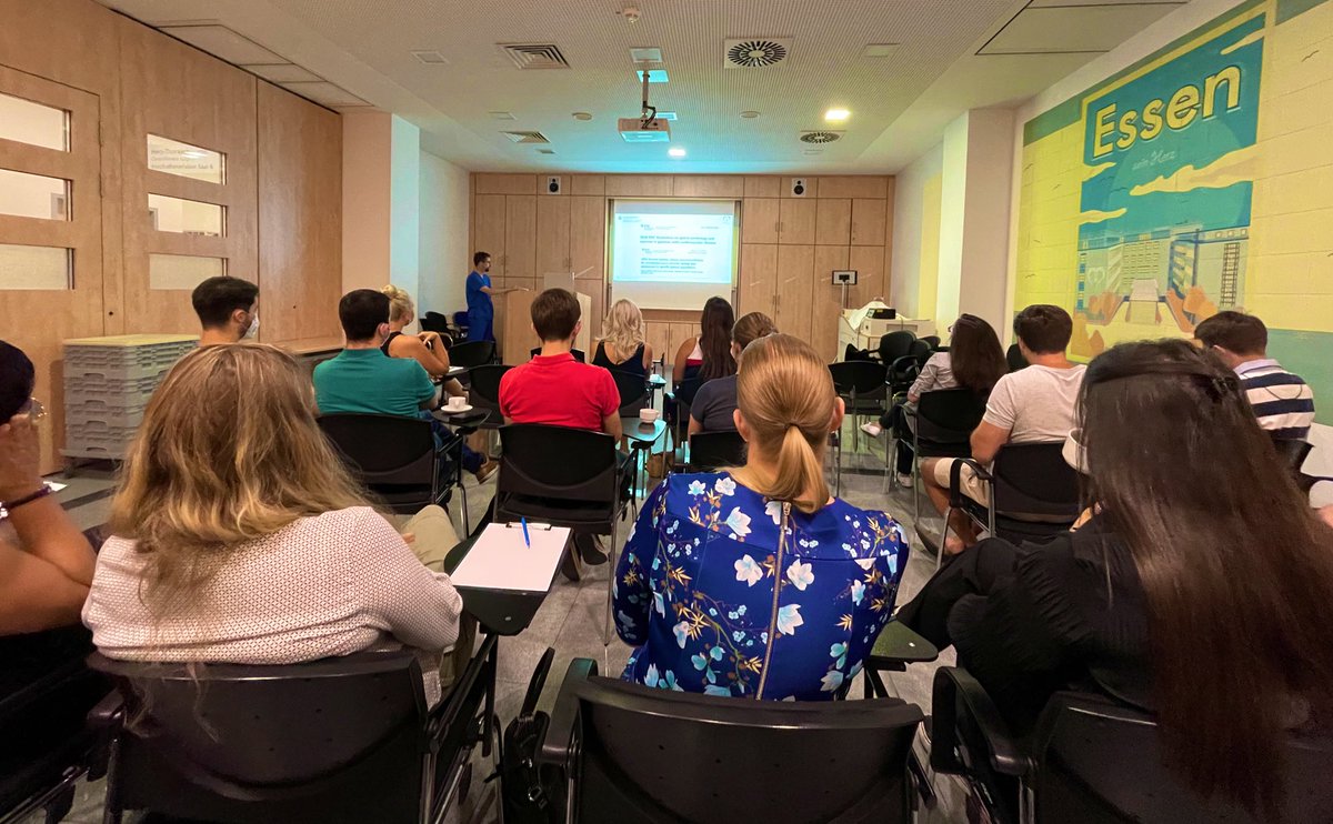 realdocdan's tweet photo. It‘s #Spiroergometry Saturday! Theory &amp; hands-on training for our cardiology/angiology team @UniklinikEssen about spiroergometry by our attending #SimonWernhart. So excited!
🚴‍♂️ventilation-perfusion hemodynamics
🚴‍♂️lactate clearance
🚴‍♂️9-panel-plot
🚴‍♂️hands-on training
#CardioTwitter https://t.co/9kxzSeTCFP
