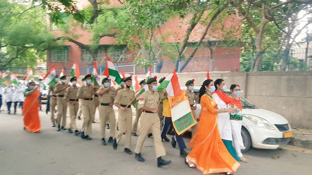 AmbedkarSoSEKJ's tweet photo. 75th Independence Day Celebrations at @soekalkaji and @AmbedkarSoSEKJ. 

#azadikaamritmahotsav2022 #AzadiKaAmritMahotsav #AzadiKiGauravYatra 

@Dir_Education @Minister_Edu @shariqm1 https://t.co/Mis85Ia386