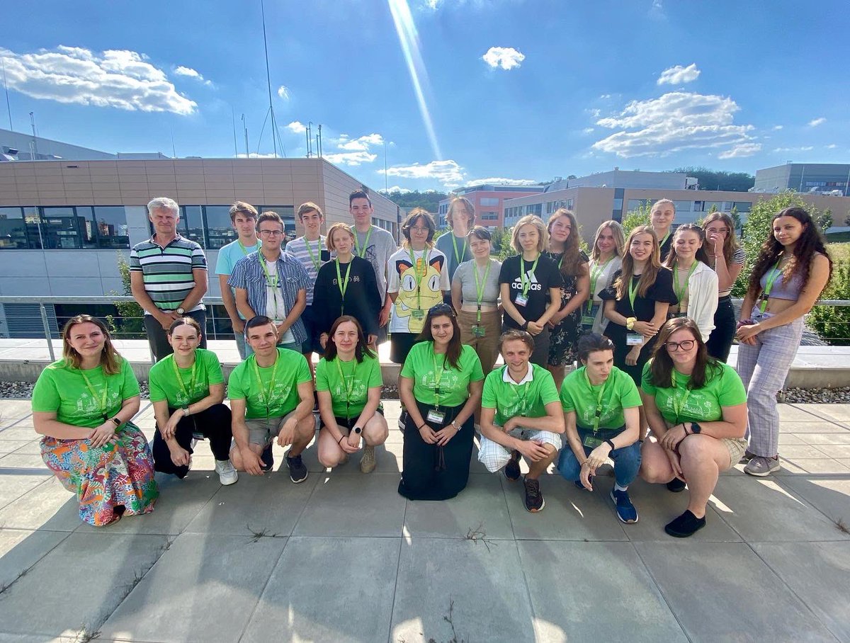 CEITEC_Brno's tweet photo. And it’s done 💚 Summary of #CEITECStudentTalent Summer School 2022 at @CEITEC_Brno @VUTvBrne 👇🏻
✅ 3 days
✅ 18 students, 8 mentors
✅ 5 topics
✅ ? hours in the laboratories
✅ 1 movie & 1 winner of Pub Quiz
✅ 1 @brnomycity tour
✅ lots of inspiration
#CEITECScience https://t.co/9y6uzMVsCq