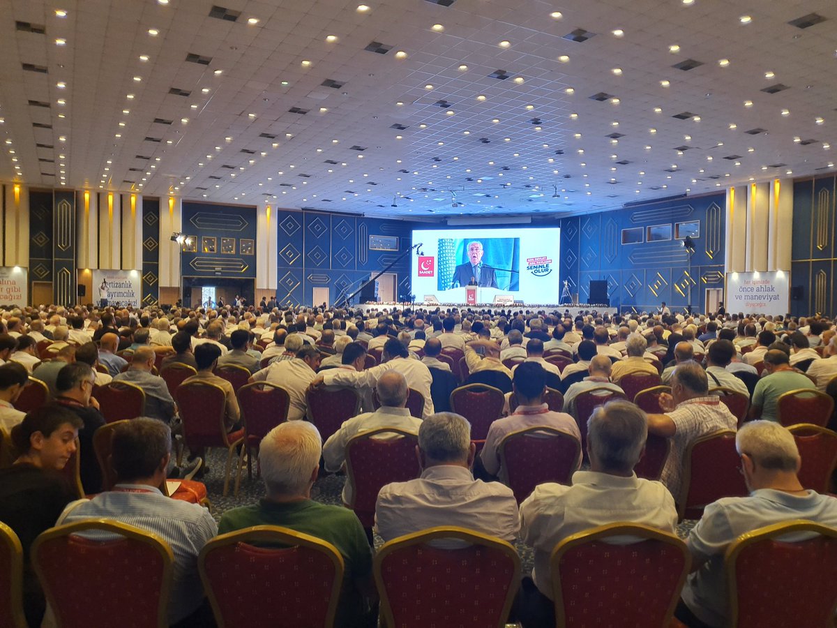 Saadet Partisi Sivas İl Teşkilatı olarak "SEÇİME HAZIRLIK HAMLE TOPLANTISI" programında salonda yerimizi aldık.