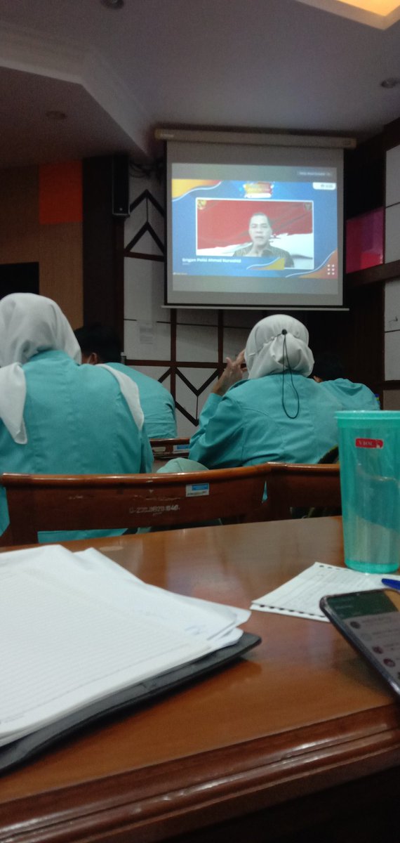PIXIEWORLDZ's tweet photo. uns materi terus ya ges ya mantap https://t.co/MKlJCN26e4