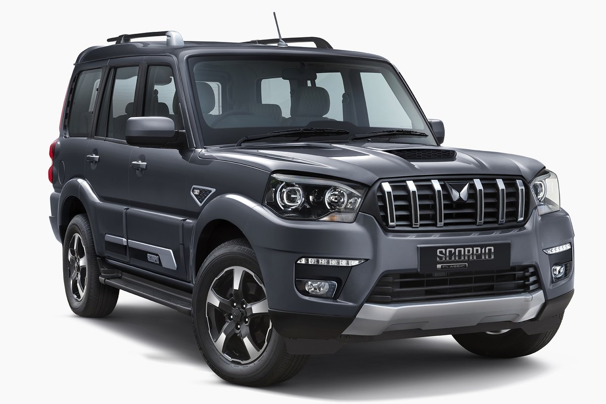 NamasteCar's tweet photo. 2022 #MahindraScorpio Classic revealed with few changes & Gen-2 #mHawk engine
https://t.co/9uLERjrBbG https://t.co/fEuSI2HI4N