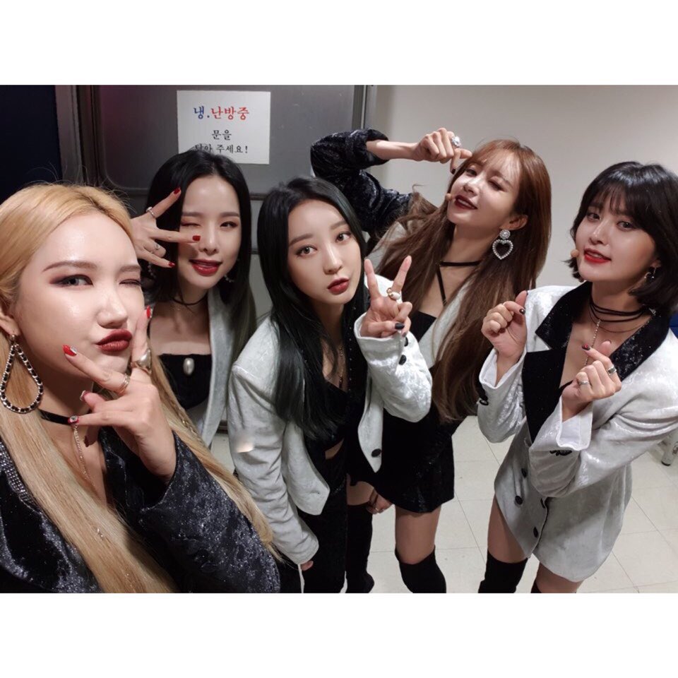 MeYouExid's tweet photo. Happy 10th anniversary! Love you guys forever!

#10YearsWithEXID #EXID10thAnniversary
#EXID10주년축하해요 https://t.co/uXPw10LpmO