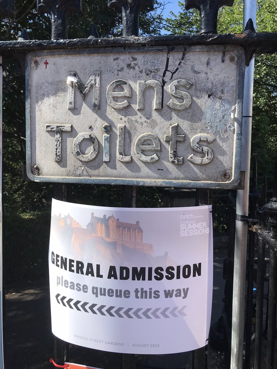WeeKeef's tweet photo. Edinburgh in August:
All the world’s a stage https://t.co/MvX7ciDQMZ
