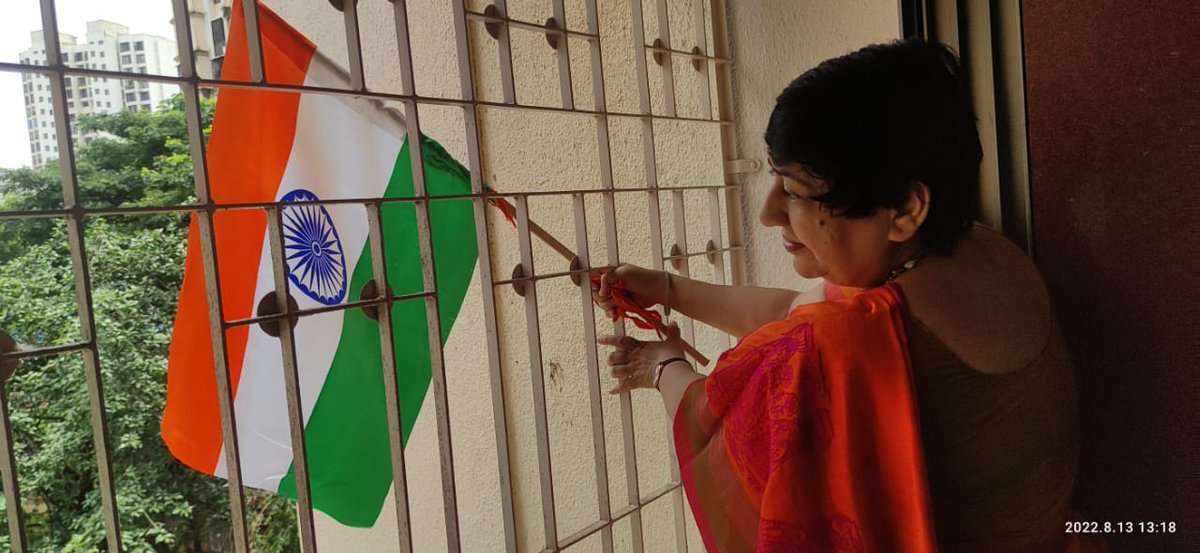 LavekarBharati's tweet photo. As part of the #HarGharTiranga campaign launched by the respected Prime Minister Shri @narendramodi ji.
Today Unfurled the tricolor at my residence in Versova_Vidhansabha

The tricolor that binds everyone in the thread of unity is the pride of every Indian! https://t.co/rPd0fGrgNj
