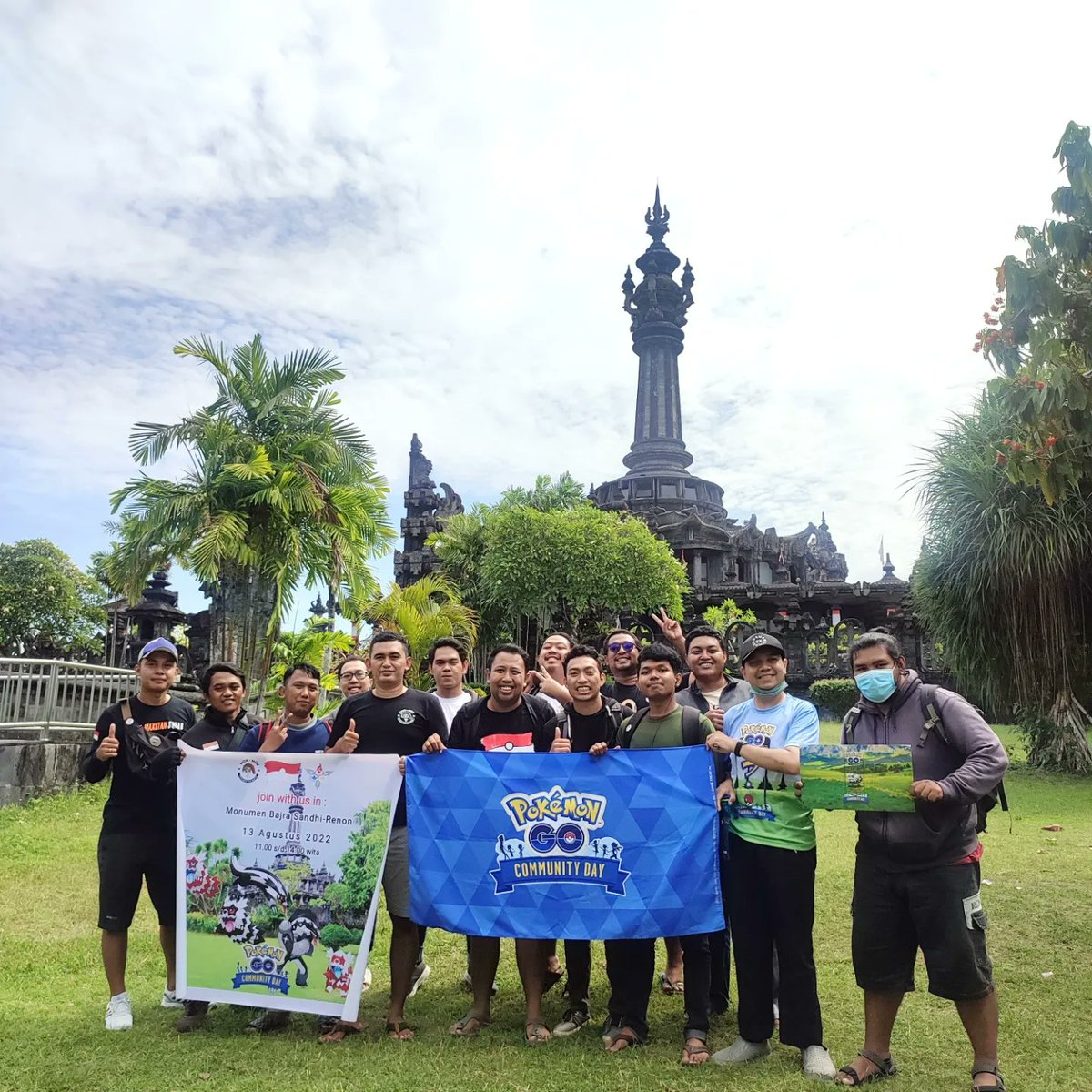 DewataMonmon's tweet photo. Comday Zigzagon Galarian With Team Monmon Dewata
Tetap menunjukan eksistensi dengan kumpul bersama dalam event2 Pokemon go.
Sampai jumpa di comday berikutnya
@PoGo_Indonesia
#pokemongoapp
#pokemongocommunityday
#comunitypokemongo
#comdayzigzagoon
#pogoindonesia
#pogobali https://t.co/33xSoJPU2i