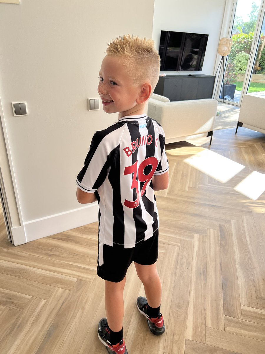 chrisacraig's tweet photo. @brunoog97 … first @nufc game for JC7.  He is going to LOVE it!!!  👊 https://t.co/ybQirAKKwH