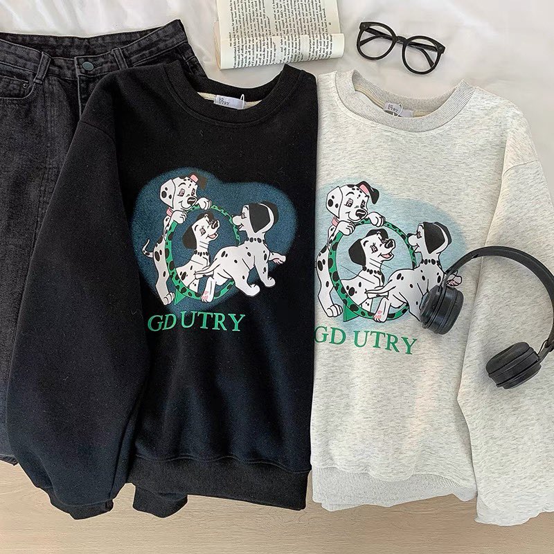 sweater ลายคิ้วๆเยอะมาก TT ละคือผ้าดีทุกตัวจริงๆ ราคาถูกใจวัยรุ่น👍🏻