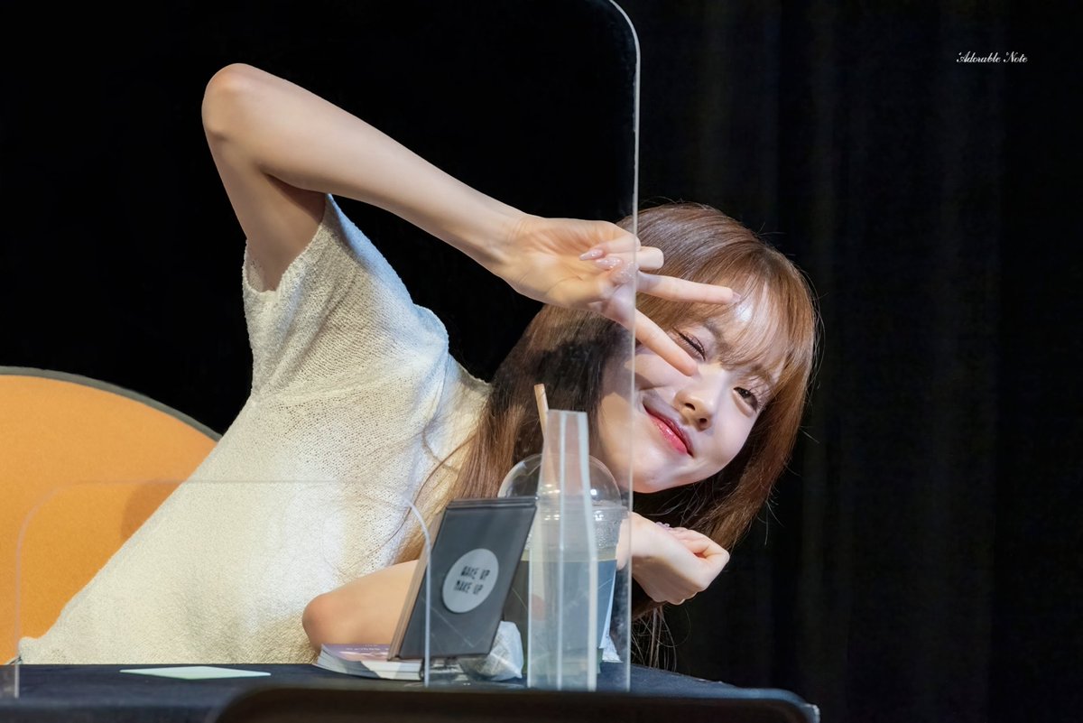 luda_note's tweet image. 220812 팬사인회 사운드웨이브
#宇宙少女 #CosmicGirls 
#우주소녀 #WJSN 
#우주소녀_시퀀스 #WJSN_Sequence 
#루다 #Luda
#여름 #Yeoreum
다들 컨디션 좋아서 너무 좋아~