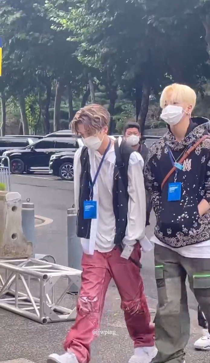 7chillichoii_'s tweet photo. ASAHI BROWN HAIR WITH HIGHLIGHTS AND BLONDE JAEHYUK https://t.co/IFjl56nR23