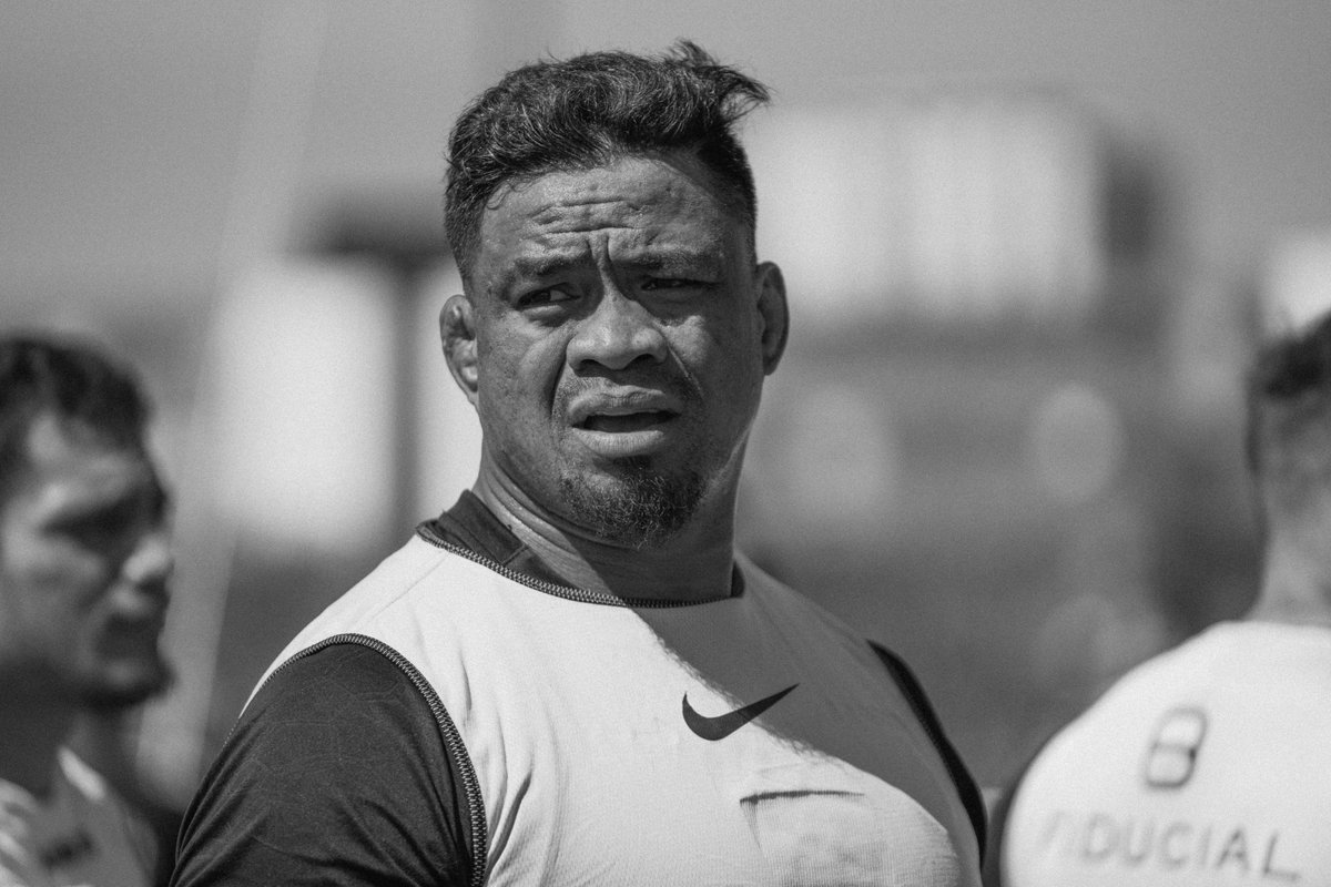 thomas_dylewski's tweet photo. Some portraits w/ @StadeToulousain to keep you waiting before the season begins.⏳ https://t.co/cQeYe32VjK