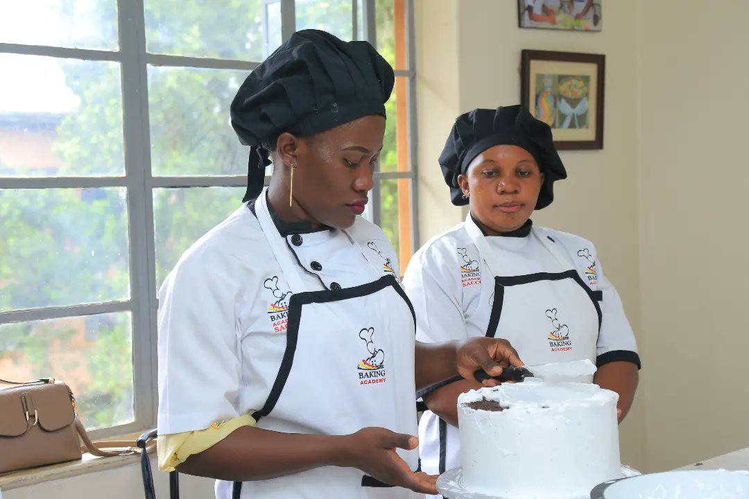 BakingAcademyUg's tweet photo. #bakeryandbasiccakedecirationclass 
100% hands-on skills are the solution to the current financial situation. 
Enroll for the September Intake. 
Call/Whatsapp us on 0757310583 / 0706740071 / 0780372203 / 0706225800. 

#bakery #bakingfromscratch #bakingacademy https://t.co/J1Y1rxHYVT