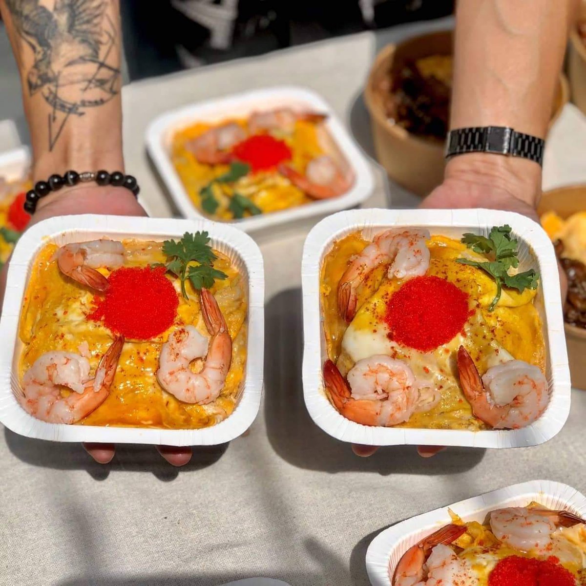 EndlessOhmNanon's tweet photo. Lunch box for @mynameisnanon and other casts and staffs of #DirtyLaundry  from OhmNanon Myanmar fans  
Pork n'rice with  omelette,cremy shrimp omelette, Grilled Pork salad,Salmon salad and orange juice 
We hope you'll enjoy it.Thank you very much @TingNanon for your helps😚 https://t.co/OF897kCibj