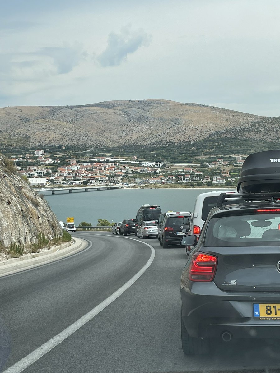 tdevic's tweet photo. @Ciovo_info it would be great if somebody would work with a traffic control police to help tourists stuck in traffic.  🤬 awful experience https://t.co/bkeRgkJCbW