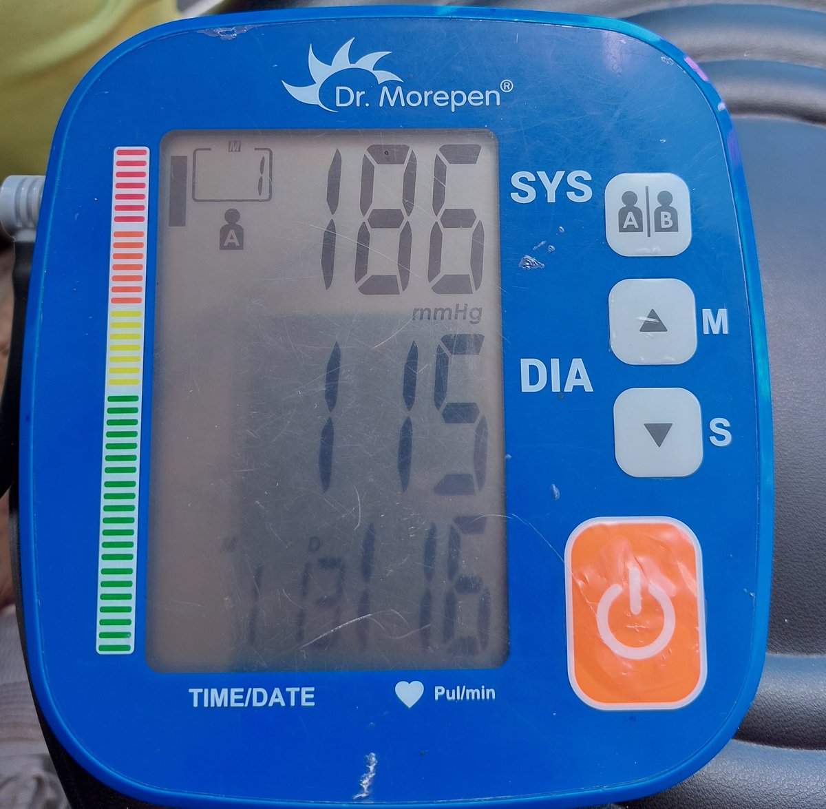 She is in Hypertensive Crisis, but all she wants is
-Gas ki Goli
-khashi ka syrup
-Takat ki shishi🥺

Just PHC Things!
#MedTwitter