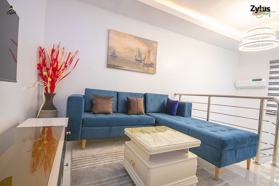 Usmanashafe's tweet photo. This is Zylus Court Phase 1, it’s a residential estate and it’s located in Bogije, Lekki Epe Expressway

It was launched in 2021, 3 bedroom semi detached duplexes + BQ and it’s sold out

Phase 2 is launching today for those who couldn’t get Phase 1.

#ZylusCourtTerraces #BBNaija https://t.co/CsDTwgECi6