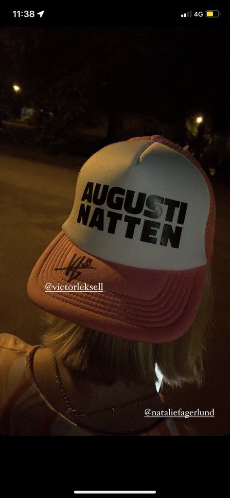 tack för kepsen <3 <a href="/vleksell/">21:47</a>