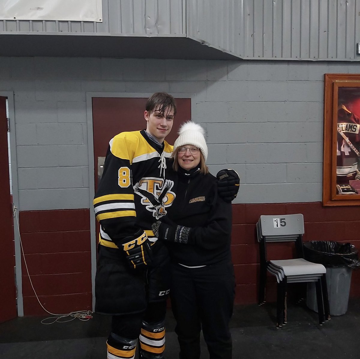 Our Osprey family mourn the loss of one our strongest &amp; biggest fans.  Vida Laundry was a force and she loved the game and all the boys with her full heart. None as much as #88.  With Brian &amp; Connie by her side she never missed a game. We will miss her beyond words. #OspreyProud