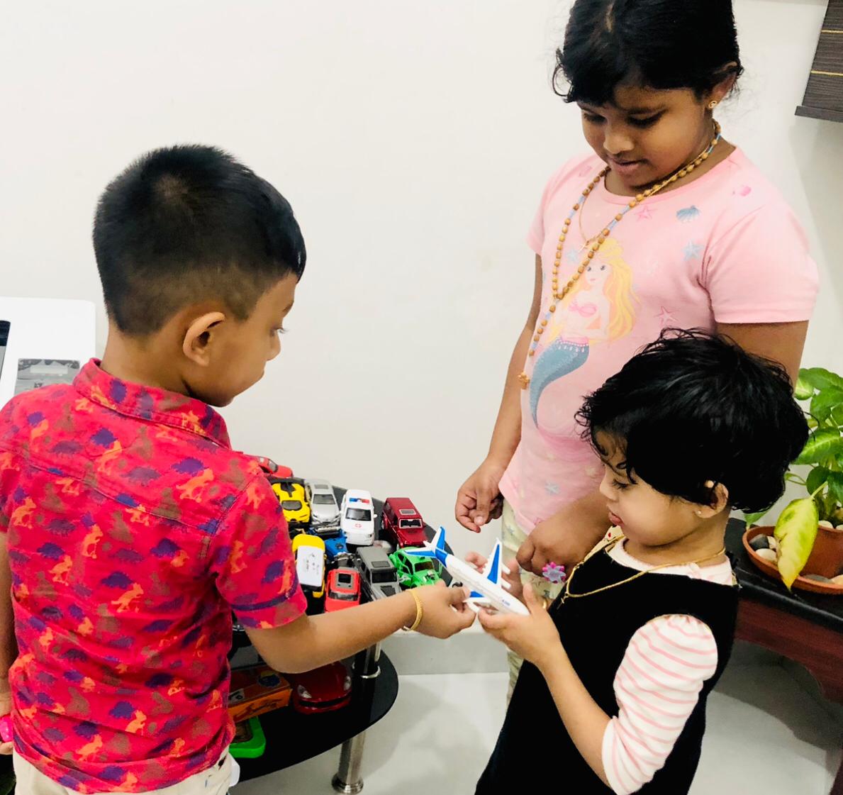 NithyaSasi6's tweet photo. No matter what A friend is always a friend  😊🖤 #BestSchoolPrize #strongschools #T4Edu @ShiningStarSchl  #gratitude #FriendshipGoals https://t.co/446HSXZpYj