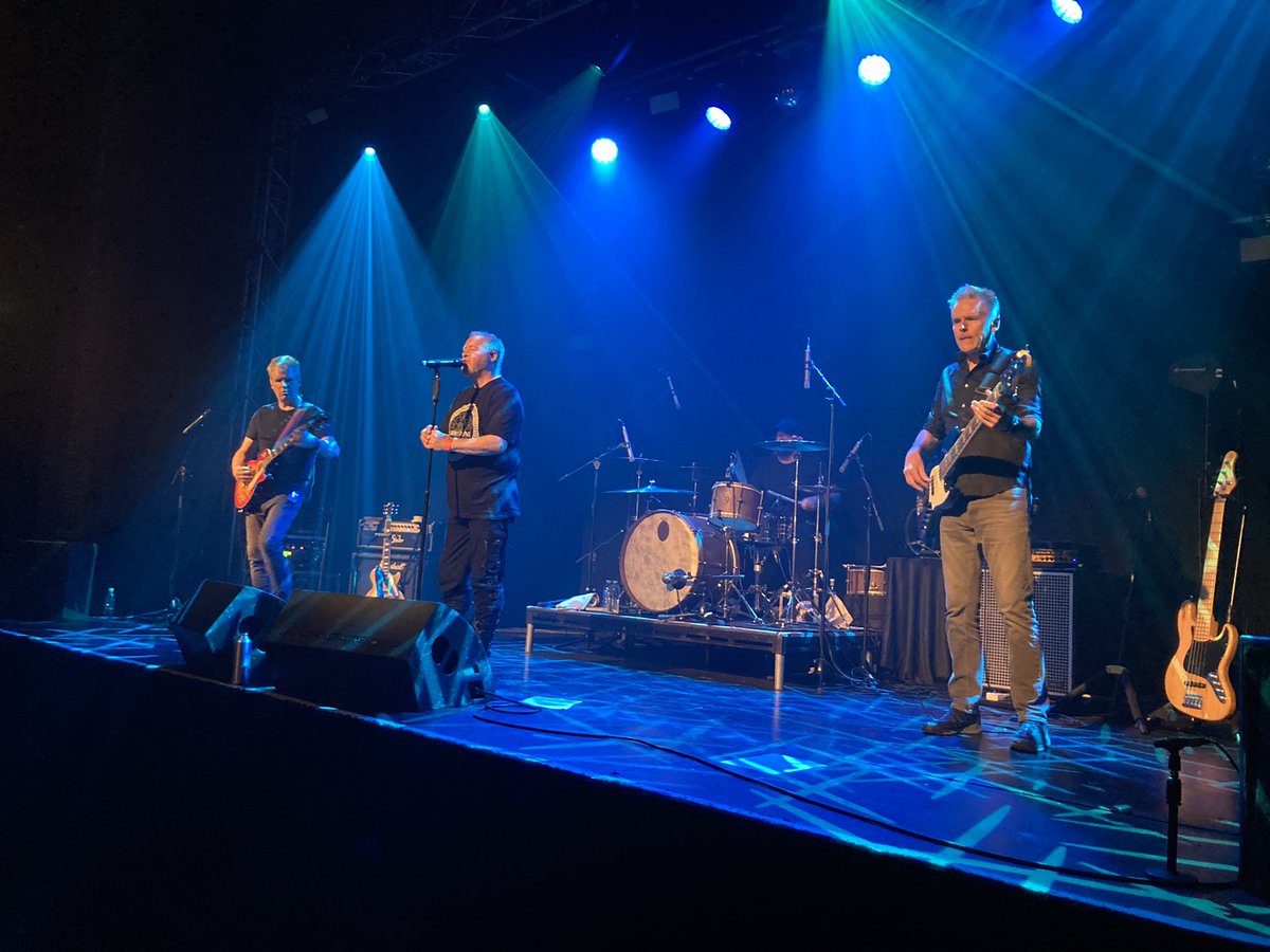 davemasontv's tweet photo. Inaugural Libre Stone gig at @KomediaBath last night. Thanks to Dion &amp; @JulianOrzabal. @stone_libre -good to see so many friends &amp; familiar faces. https://t.co/j7fcL3E6gk