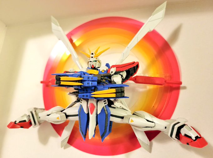今日はお盆休みにしてゴッドガンダム組んでました。ヴァンダボー!
初RGでパーツの細かさで卒倒しそうだったけど意外といけました 