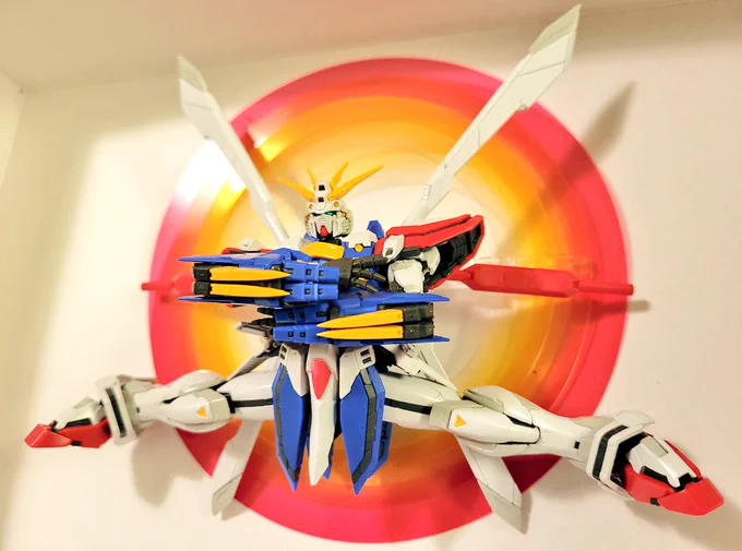 今日はお盆休みにしてゴッドガンダム組んでました。ヴァンダボー!
初RGでパーツの細かさで卒倒しそうだったけど意外といけました 