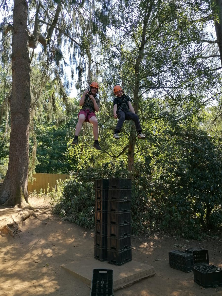 31stBathScouts's tweet photo. Cubs and Scouts loved crate stacking #cratestacking #cubs #scouts #adventure #howhighcanyouget https://t.co/QvqZF5igY4