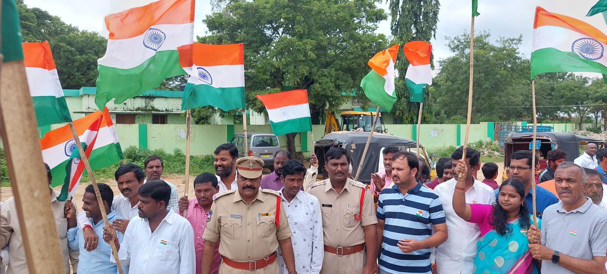 JinnaramPs's tweet photo. Flag Rally in Jinnaram Police Station https://t.co/KGXJVSnKoE
