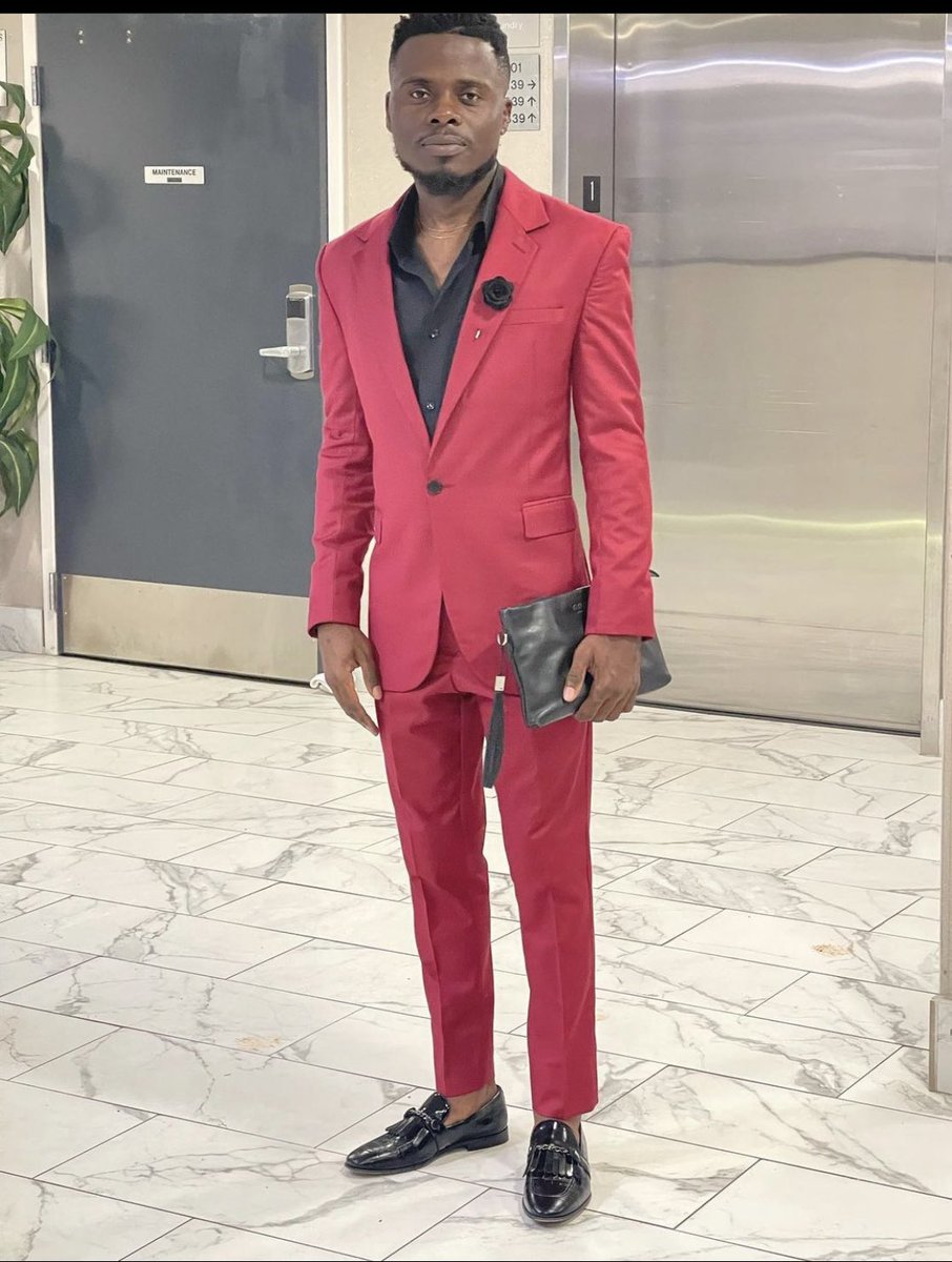 STYLE: 🤔 A distinctive appearance, typically determined by the principles according to which something is designed. #limatjasino