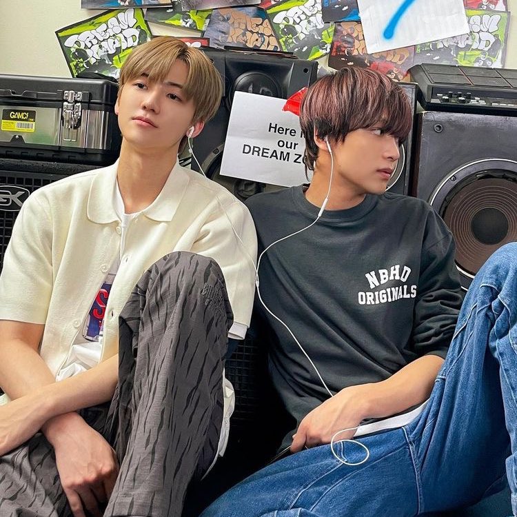 haeuchans's tweet photo. to the one who’s leveling up today, thank you for being the one who keeps us grounded most of the time and raises our energy with your funny antics 🥳 we bicker a lot in general but that doesn’t lessen my appreciation and adoration towards you, birthday boy! https://t.co/xZiMALjjWK