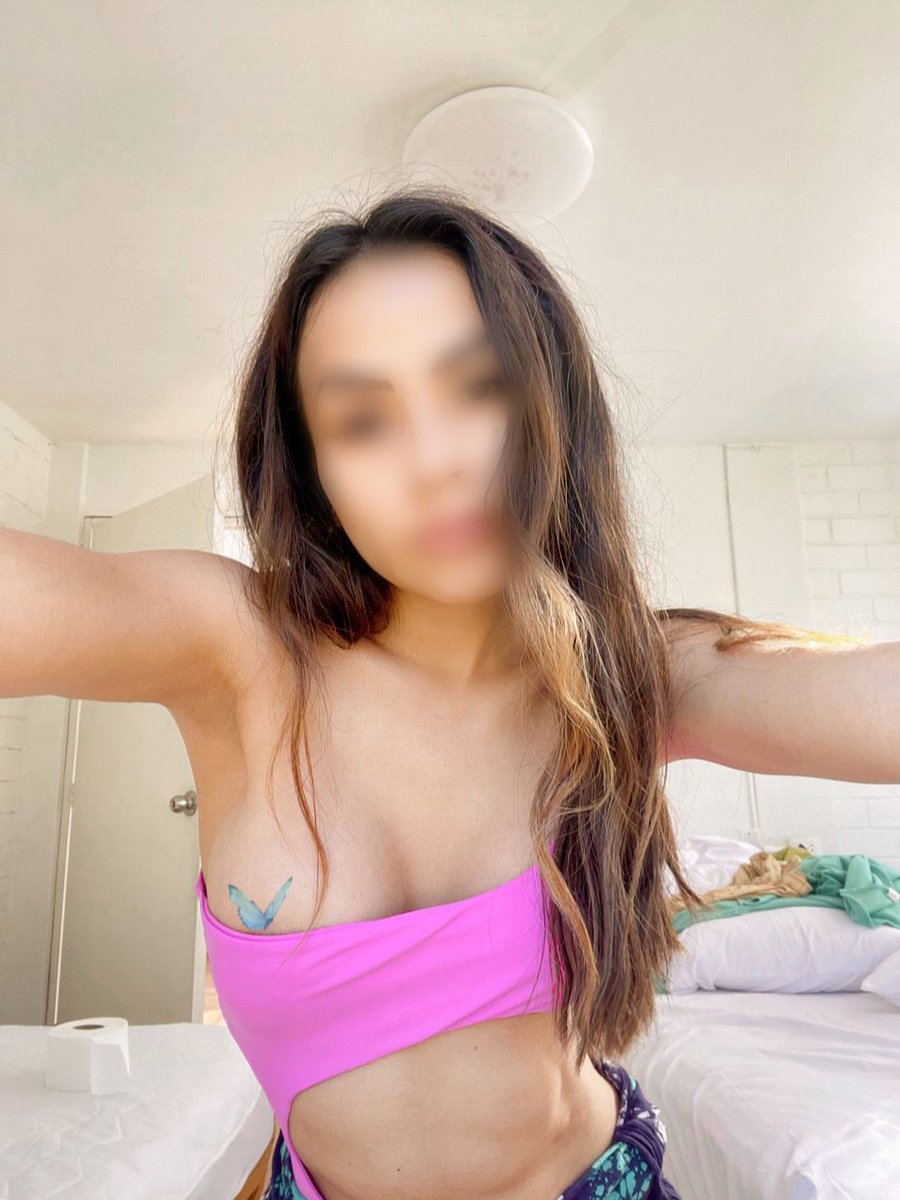 amy_laos's tweet photo. Que rico sol !!! Me voy a poner morenita para usted 💋😘😍 #escortmadrid #scort #sb #kinky #nude #company https://t.co/l0C5Dtc8kX