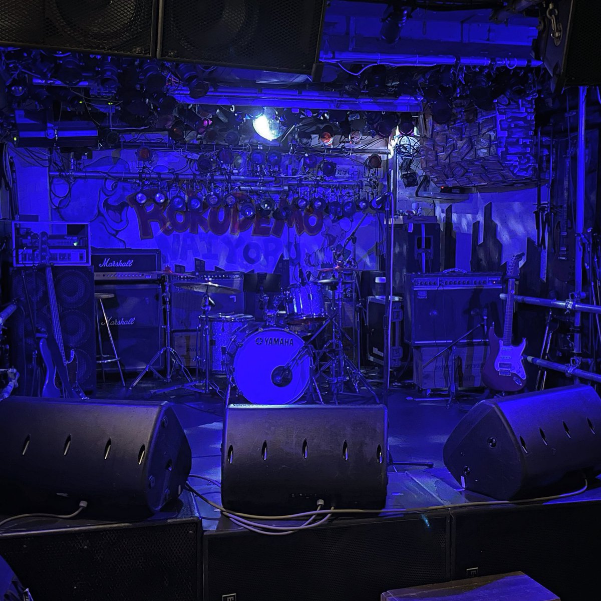 SHOYAguitar's tweet photo. 今日は下北沢ろくでもない夜でライブしてきました🎶

https://t.co/Wvs4OquBGC https://t.co/OKIrunSM0v