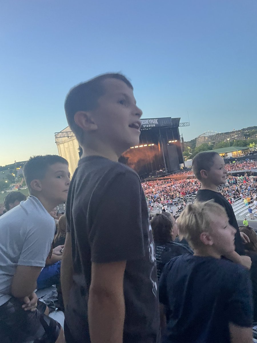 Dane’s first concert could not have been better!  <a href="/Imaginedragons/">Imagine Dragons</a>  were awesome!!  <a href="/DanReynolds/">Dan Reynolds</a> #MercuryWorldTour