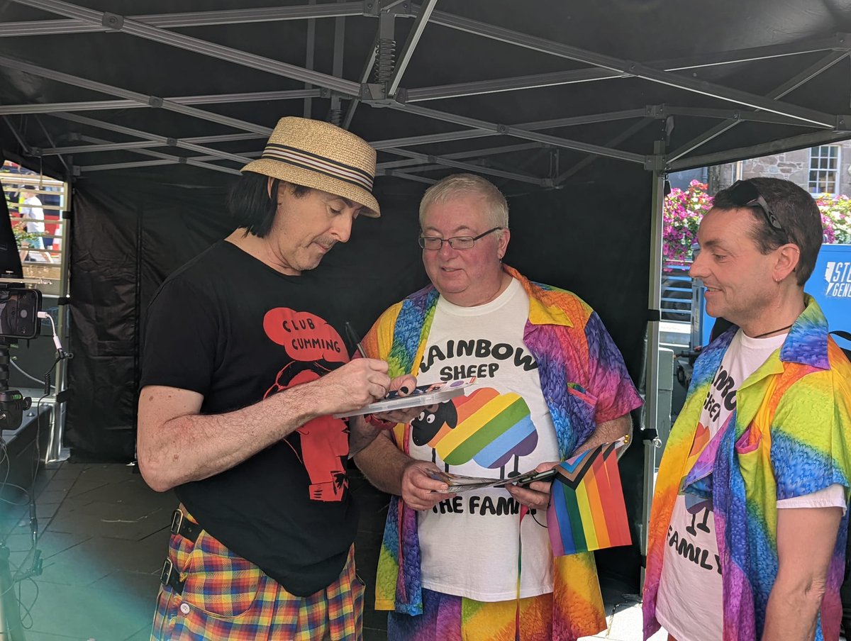 al_perth's tweet photo. Great fun #perthshirepride @perthshirepride https://t.co/yb9UTDcmsq