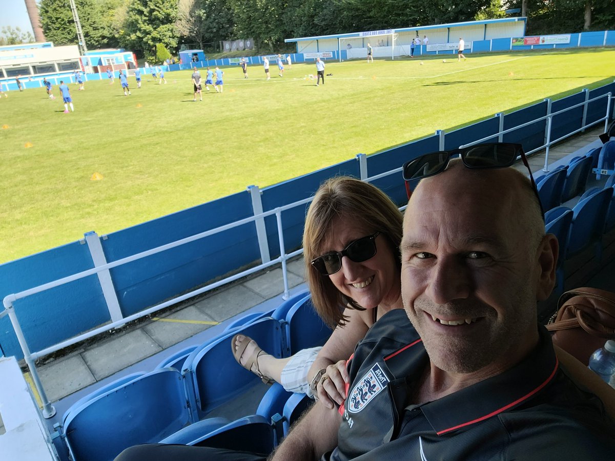 Footy_Referee's tweet photo. Back again for another season referee coaching, starting @RamsbottomUtd with my gorgeous @LovingMamGu #FACoreRefereeCoaching https://t.co/94fuxMUZAA