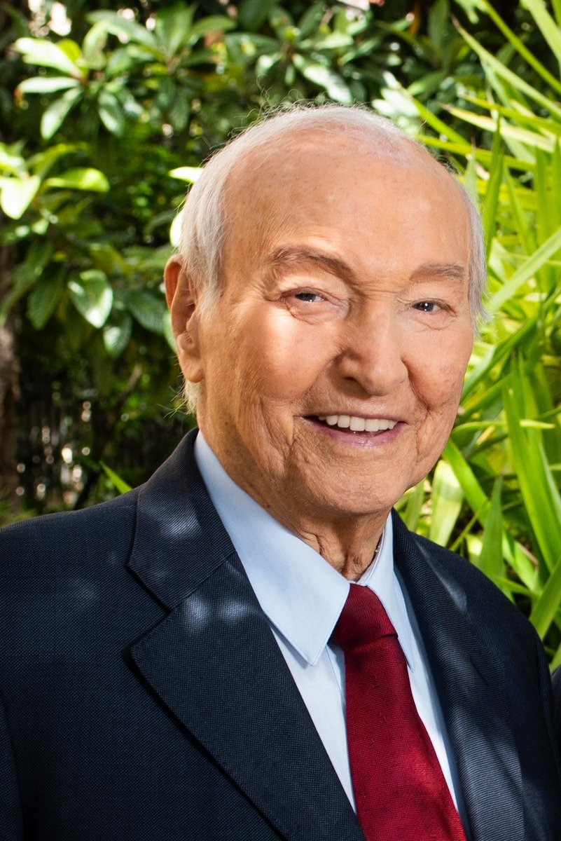 "Ho cercato di raccontare quello che ho imparato, penso di aver fatto la mia parte. Carissimi tutti, cercate di farla anche voi per questo nostro difficile Paese".

Generosità, condivisione del sapere, coraggio: la sua immensa eredità va custodita.

Grazie di tutto, #PieroAngela