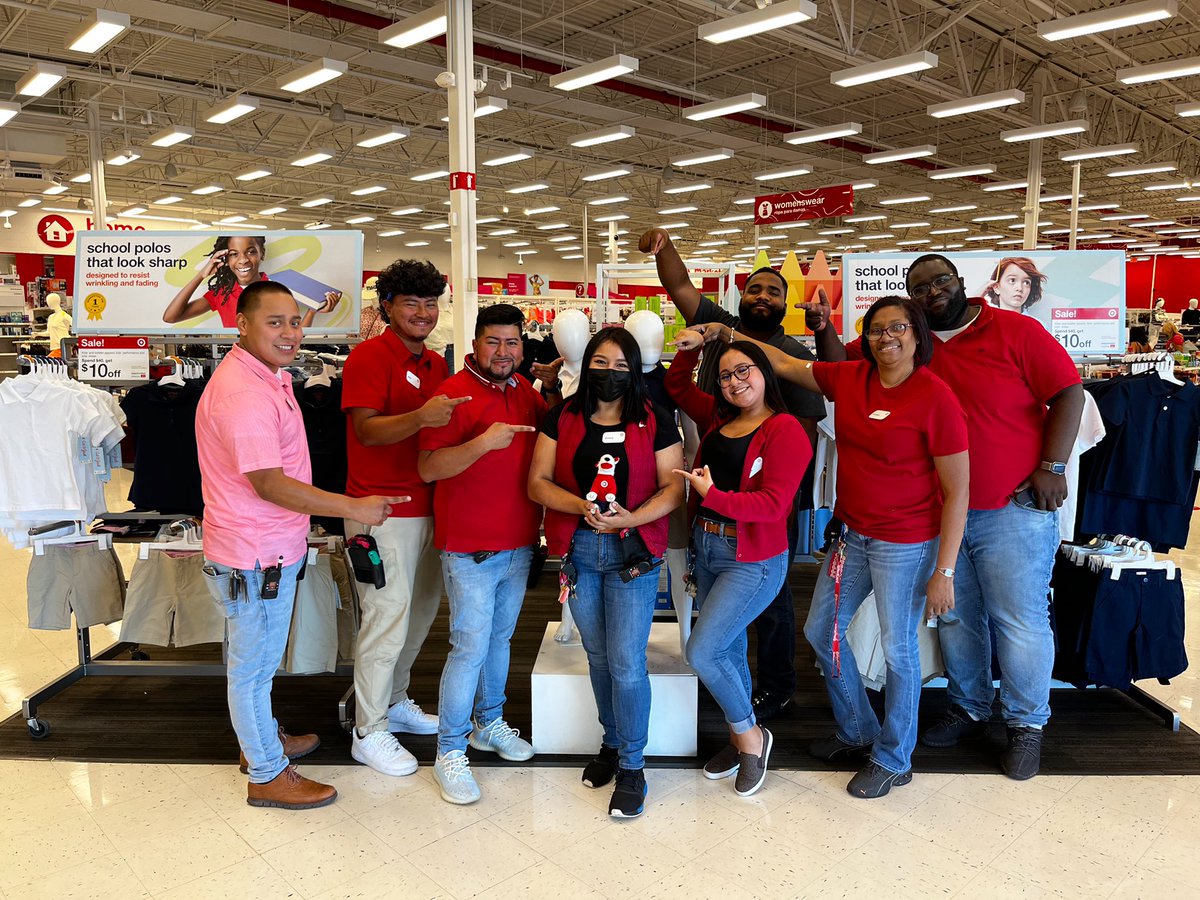 Couldn’t be more proud of our Q2  Leadership #YOUmatter award winner <a href="/JessQuichimbo14/">Jessica Maribel Quichimbo</a>! Thank you for everything that you do and the impact you have at T3237 Elmont! We couldn’t have asked for a better Closing TL. It was a pleasure to see your peers nominate you this Q2!