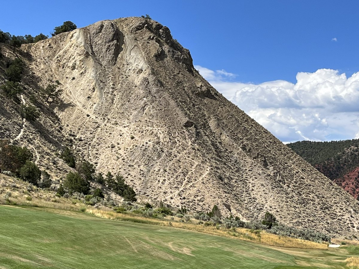 Starpam's tweet photo. Ironbridge golf course near Glenwood Springs. Beautiful, tough course. Fun times. #golf #coloado #asga #❤️⛳️ #FinsUp https://t.co/sGF4OjRsl9