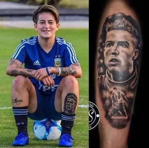 Le neveu de Messina capitaine des benjamins de l'Argentine avec le tatouage de son idole 🙌⚽🦌⚔️ <a href="/Cristiano/">Cristiano Ronaldo</a>  <a href="/luca_varan/">varan🐊 2.0 🇨🇮</a>