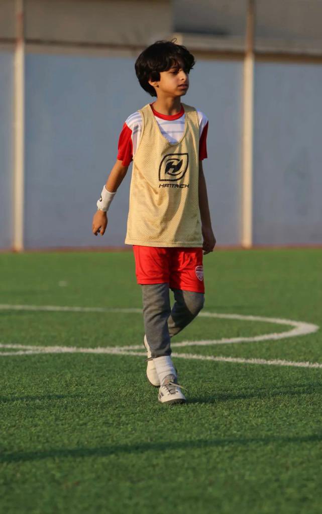 ثم إن الله إذا أراد أن يجمعك بحلمك،سيجمعك به ولو كان بينك وبينه عرض السماوات والأرض . . 
"اللهم حلمي💙🤍 #المنتخب_السعودي #عساف_عبدالله_البقمي #ساعه_استجابه