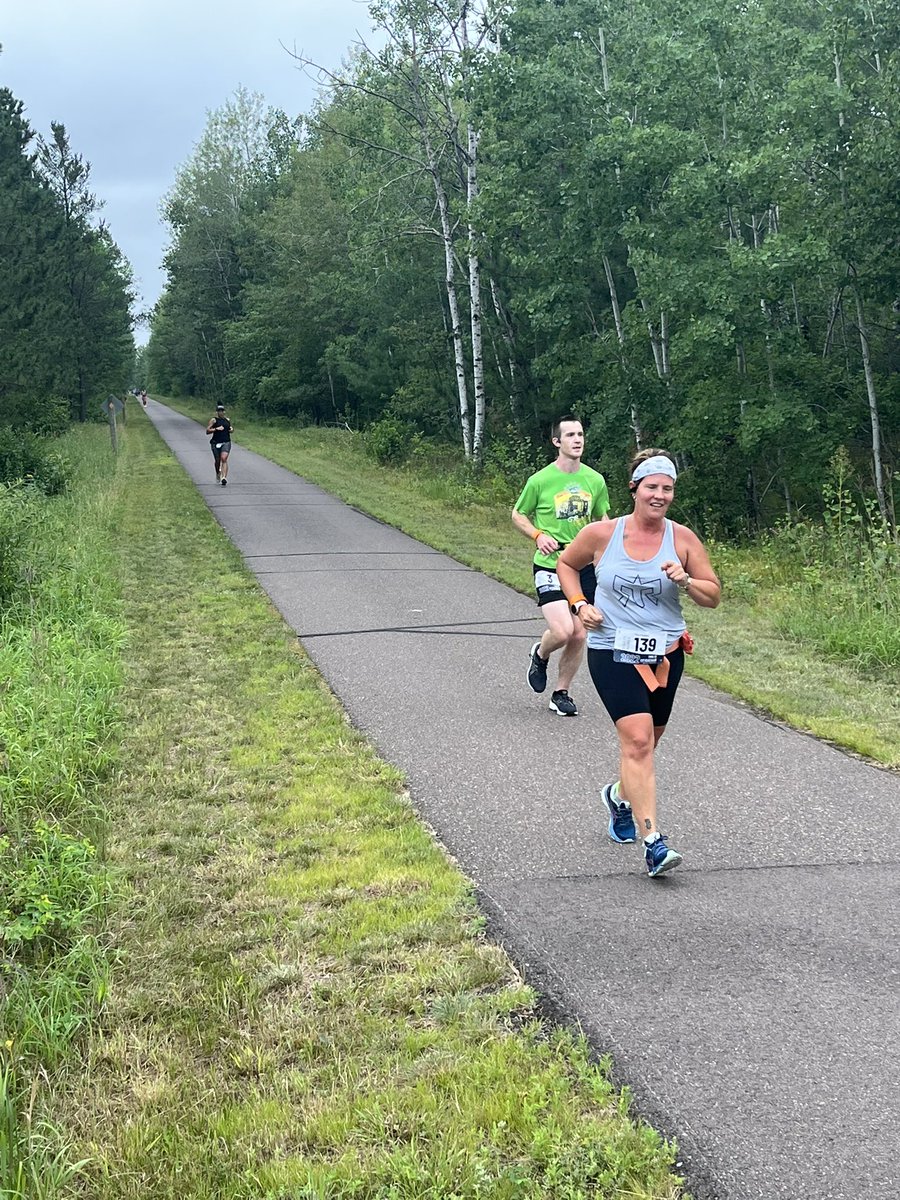 ragnarupdates's tweet photo. Nate amidst a triple kill on his final Ragnar leg, three of the 31 runners he passed! #RagnarMN #SuperiorRunning https://t.co/ye0HBj11l3