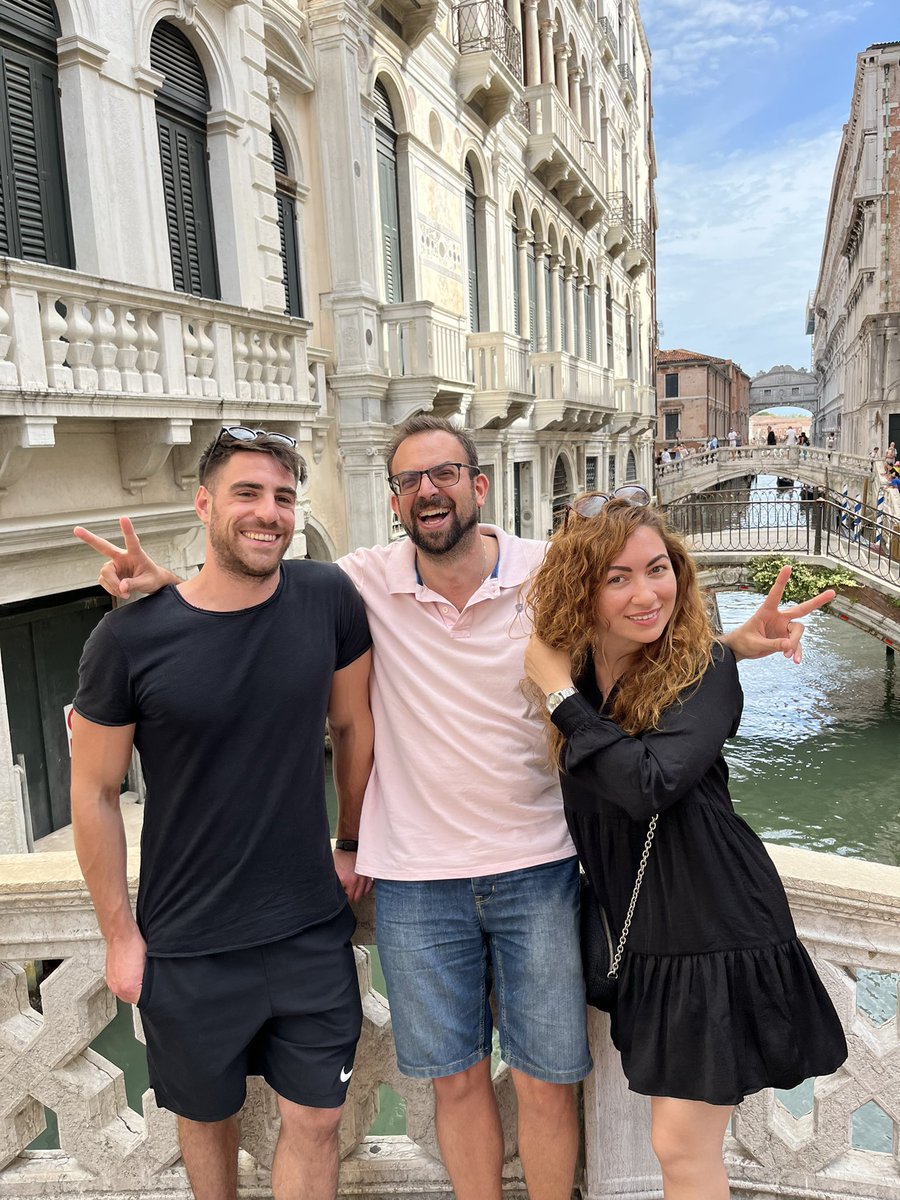 RLuqueAlvarez's tweet photo. When you cannot escape from your (former-right-and future-left!!) advisor.. even during summer time ππππππ€ͺπ€ͺπ€ͺπ€ͺ part IV @dailydggs #Daniele #summermadnessnow #thiscannotbehappening #forreal #lovingit #somuchfun https://t.co/QrTwLKzYgY