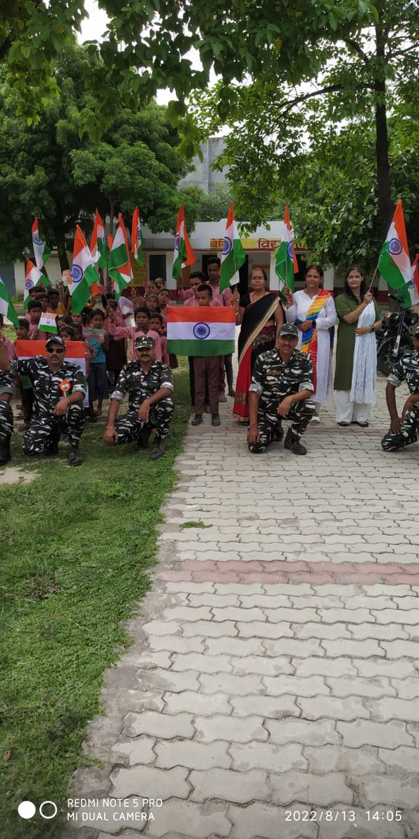 93bncrpf1's tweet photo. #FlagRally conducted by HQ/93Bn loc. to Basic school Aurangabad zone 1 area via Parag to promote hargharTiranga compaign 
&amp; motivate public #national flags also distributed among the students and teachers.
Jai hind @PMOIndia @AmritMahotsav @HMOIndia @crpfindia @CSIGCRPF @aajtak https://t.co/RPQBMjbz7R