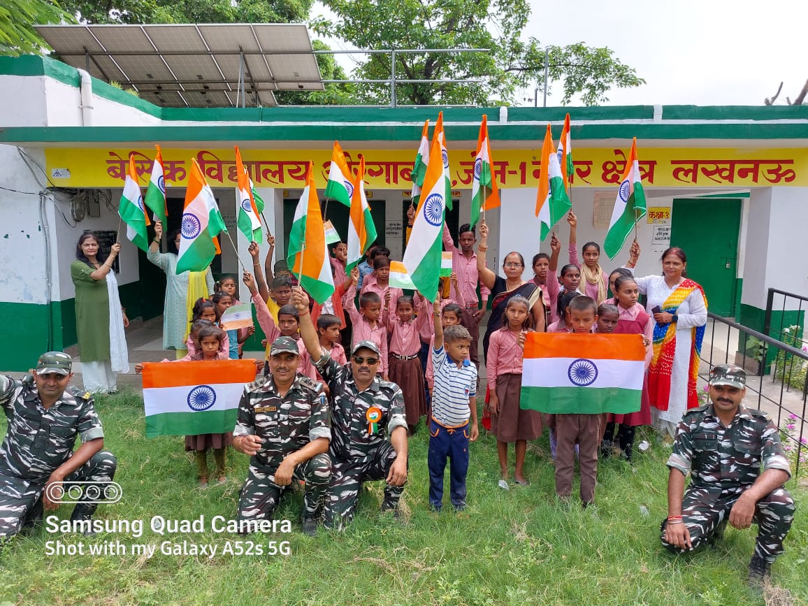 93bncrpf1's tweet photo. #FlagRally conducted by HQ/93Bn loc. to Basic school Aurangabad zone 1 area via Parag to promote hargharTiranga compaign 
&amp; motivate public #national flags also distributed among the students and teachers.
Jai hind @PMOIndia @AmritMahotsav @HMOIndia @crpfindia @CSIGCRPF @aajtak https://t.co/RPQBMjbz7R