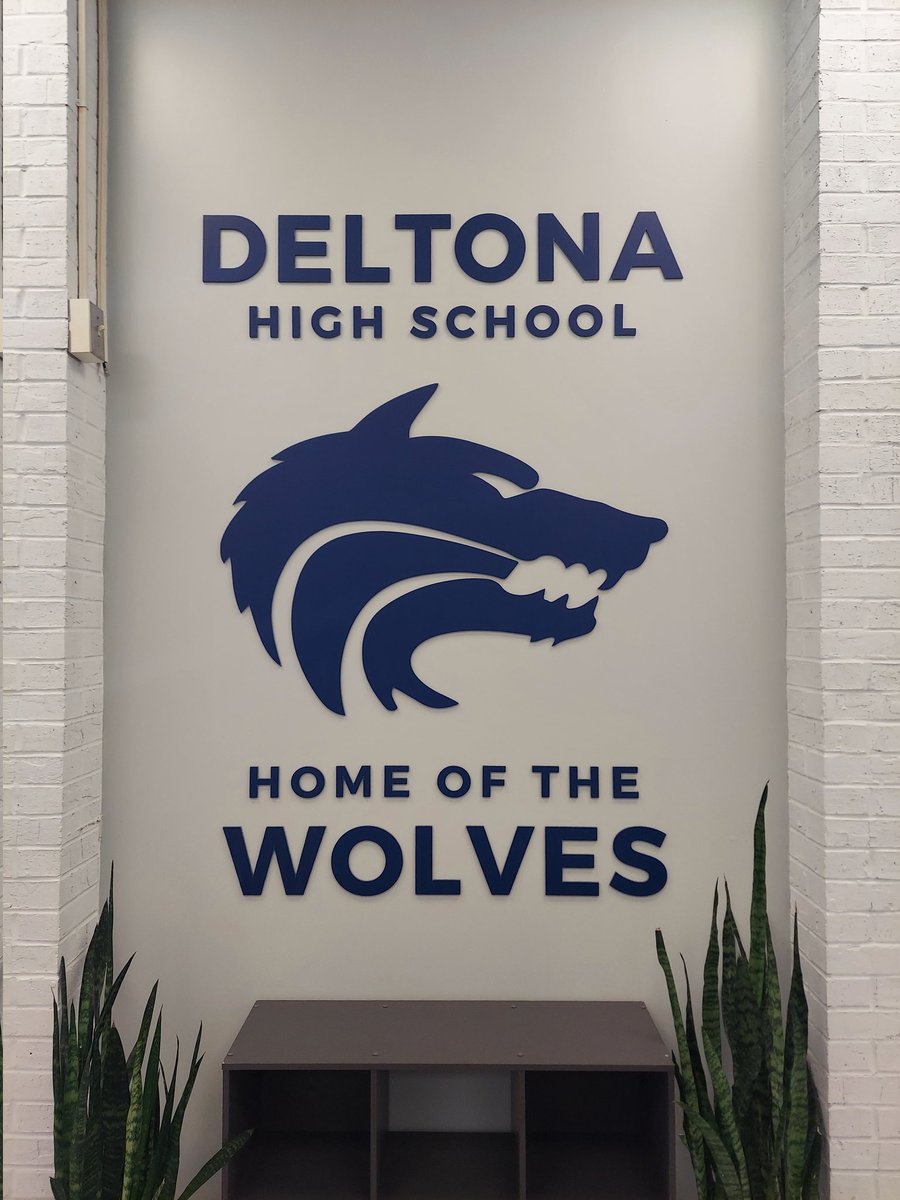Vballmom4life's tweet photo. New to the pack and excited for a new school year. This is our city and we're taking it by storm. #our city #proudtobeawolf @DHSHappenings @volusiaschools @VCSColon https://t.co/qGHaBMFyzl